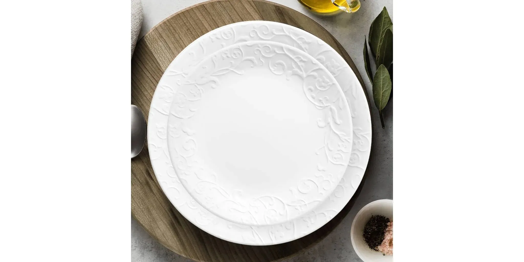 18pc Vitrelle Embossed Bella Faenza Dinnerware Set, Service for 6