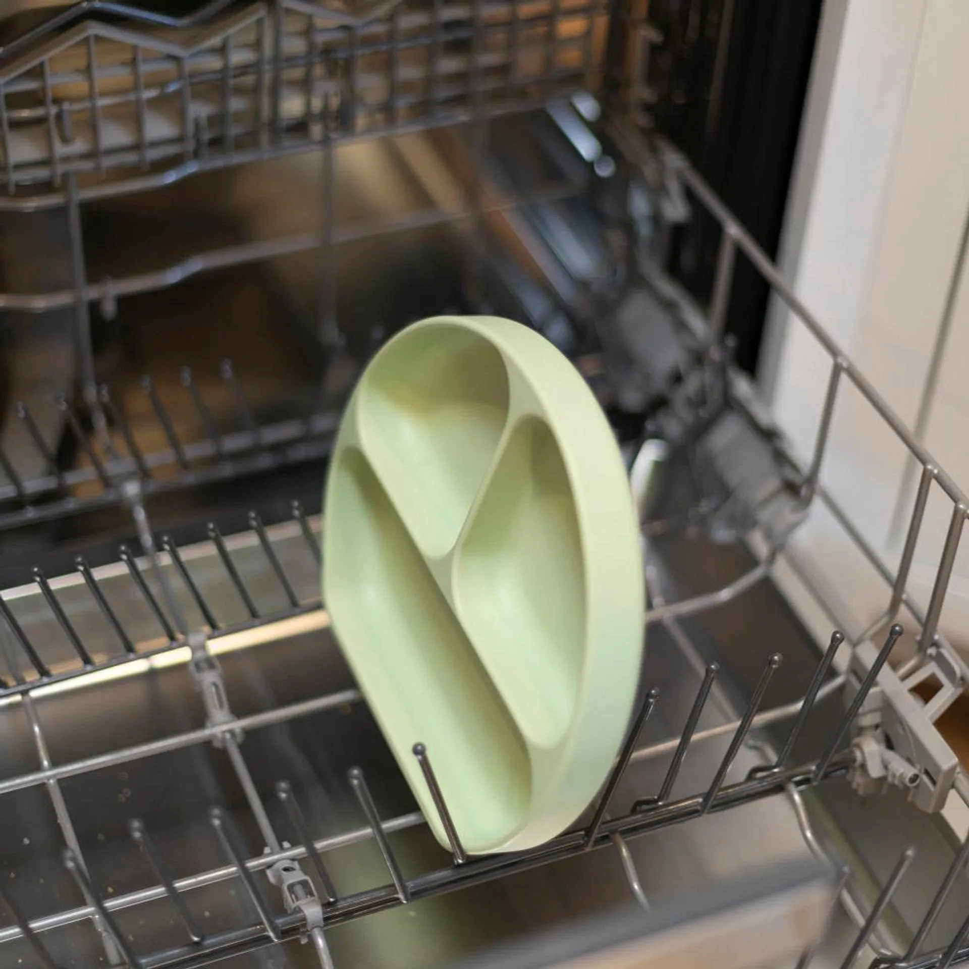 Silicone Grip Dish VARIOUS COLOURS